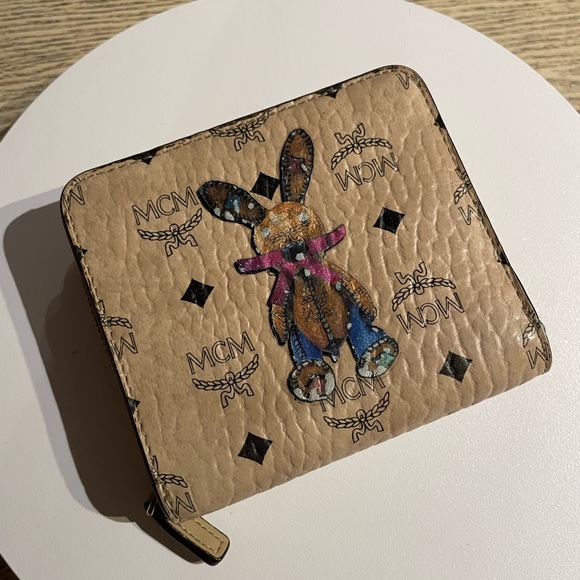 MCM Brown Wallet with Rabbit Motif - Picture 1 of 9
